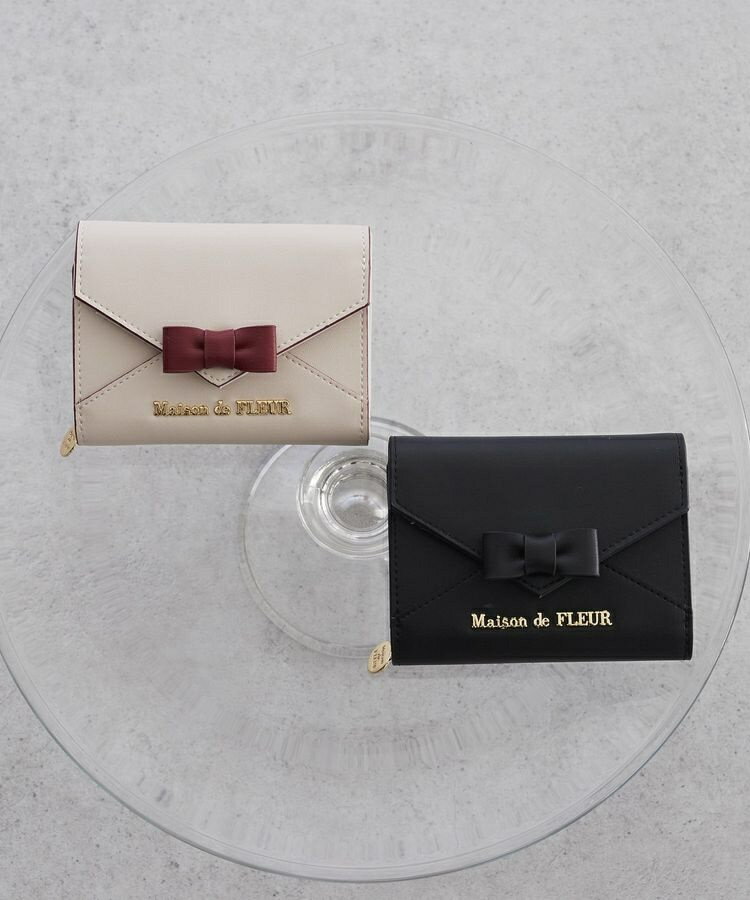 レター型ウォレット／メゾン ド フルール（Maison de FLEUR）