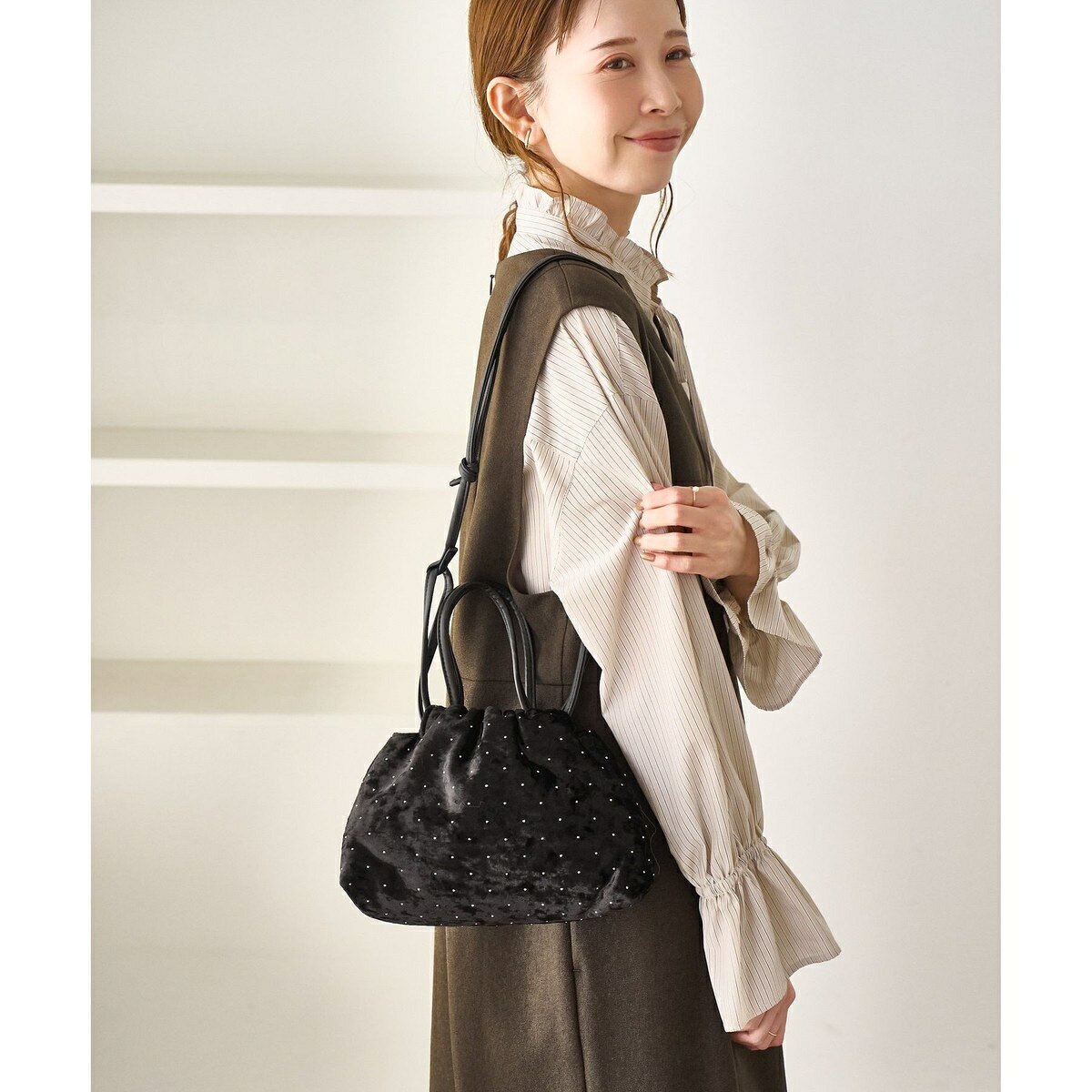 2WAYハンドル シャイニーベロアパースバッグ／ロペピクニックパサージュ（ROPE' PICNIC PASSAGE） 0101marui-13050146 丸井(マルイ)楽天市場店 サンプル画像3