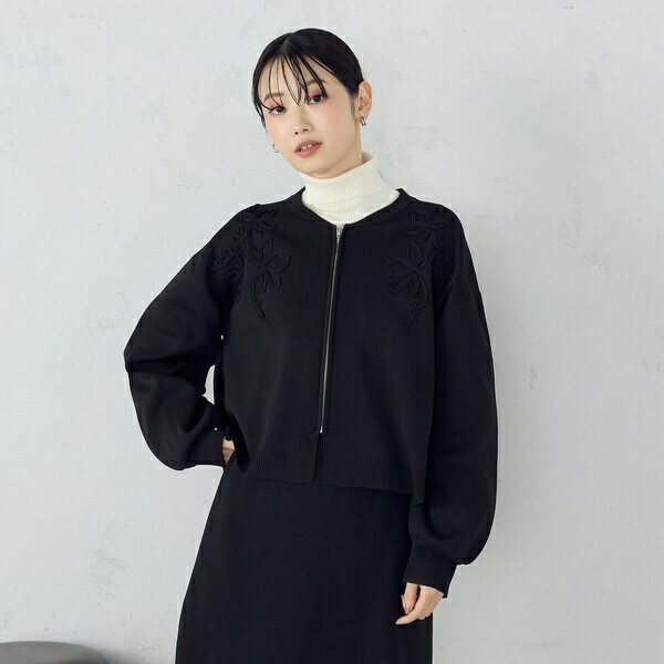 コード刺繍 ドッキングシルエットブルゾン / セットアップ対応／コムサイズム（COMME CA ISM）