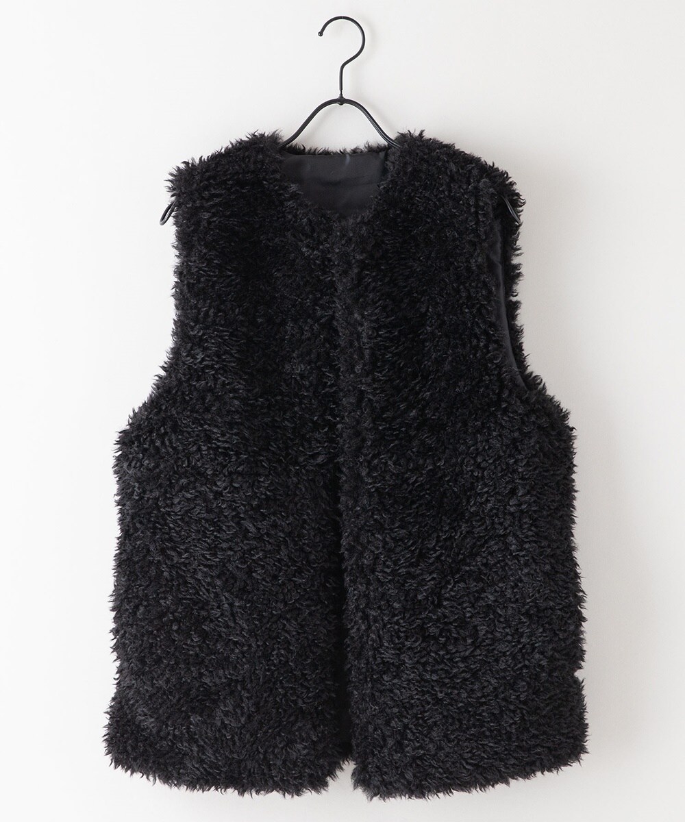 【FORTPOINT/フォートポイント】これ1枚で主役級 プードルファーミドル丈ベスト／フォートポイント（FORT POINT）