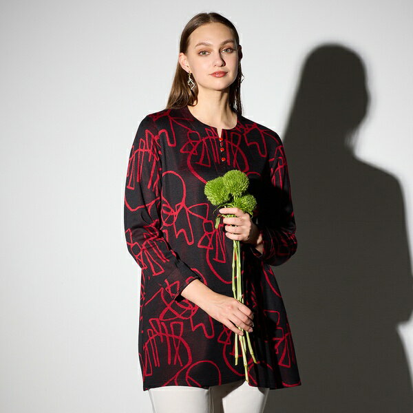 M4L΢ӥ㥫ɥ˥åꥢӥ塼ƥLiliane Burty