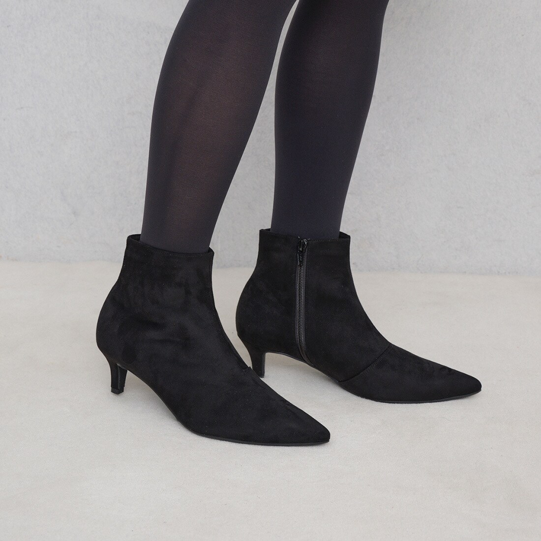 【25秋冬新作】ポインテッドトゥブーティー(0611)／ラウナレア（Launa lea）