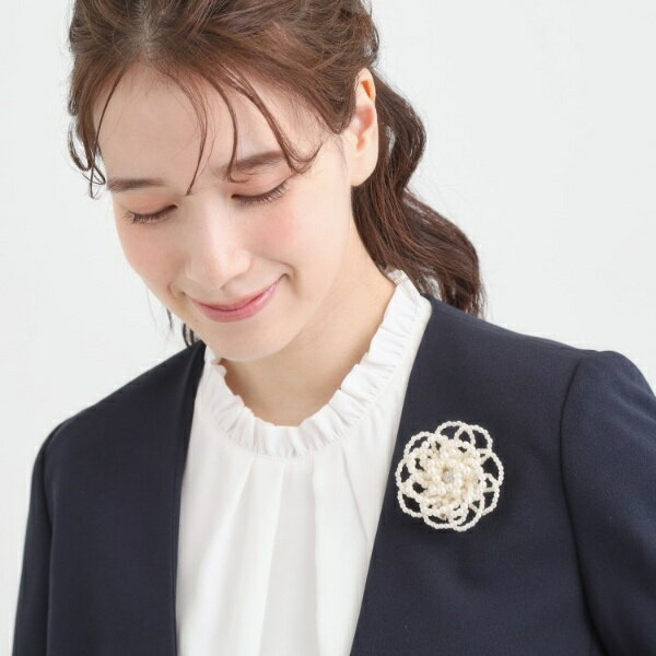 【セレモニー】パール調コサージュ／シューラルー（SHOOLARUE）