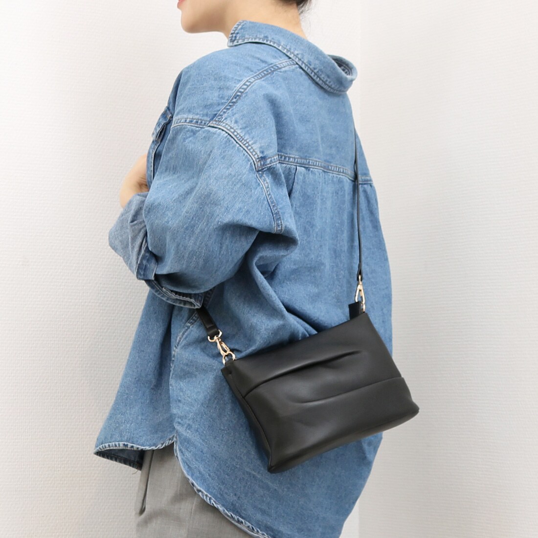 カシュカシュ cachecache / ギャザーチェーン2wayショルダー／カシュカシュ（cache cache）