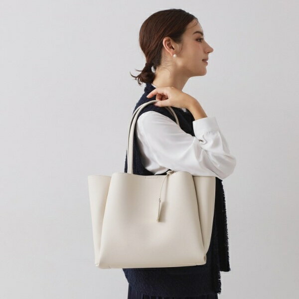 【軽量／A4サイズ対応】サフィアーノ調3層トートバッグ／オペークドットクリップ（OPAQUE.CLIP）