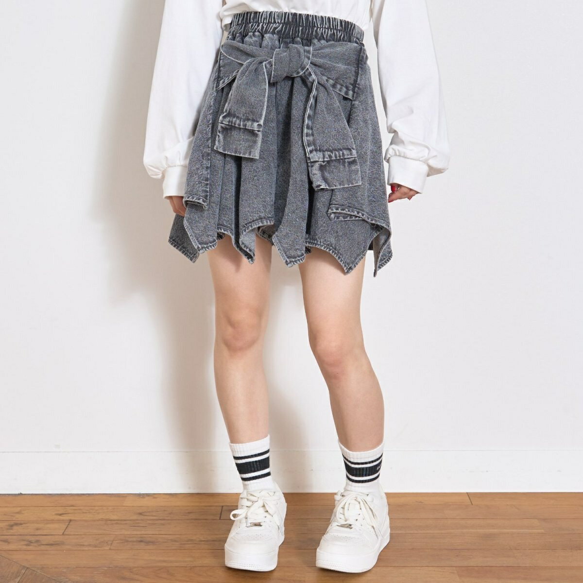 【LTXC】腰巻き風デニムキュロット／ラブトキシック（Lovetoxic）のサムネイル