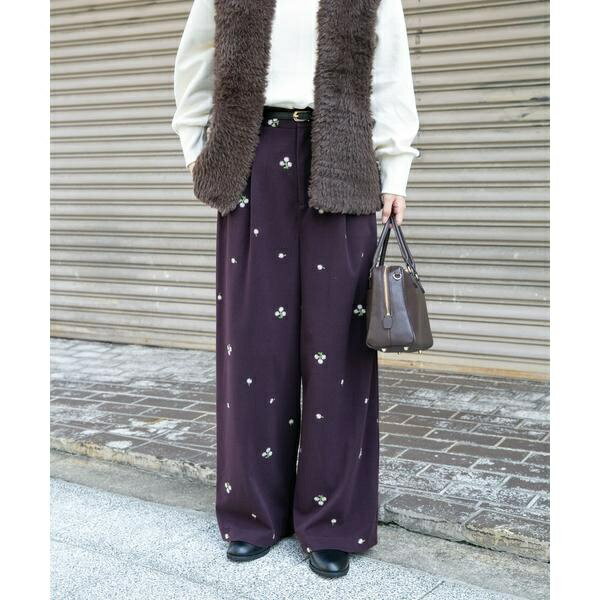 刺繍ベロアパンツ／アイテムズ アーバンリサーチ（ITEMS URBAN RESEARCH）のサムネイル