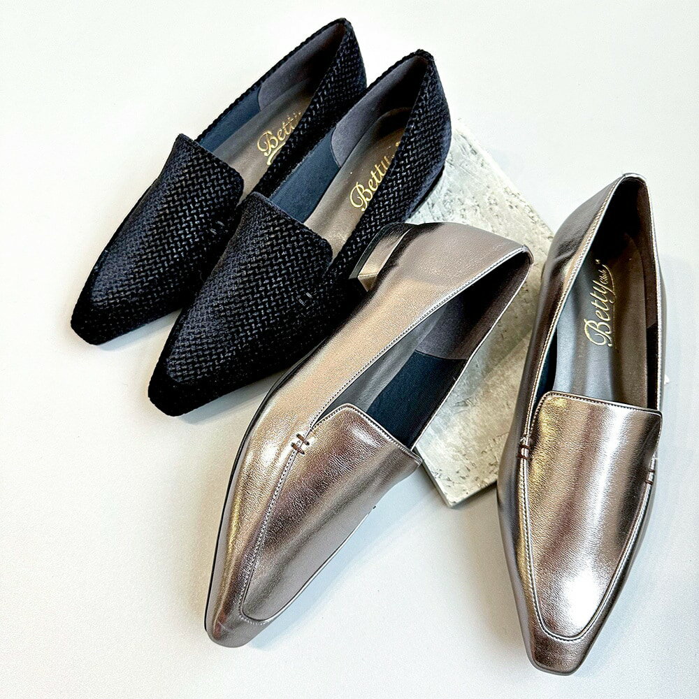 【25秋冬新作】ポインテッドトゥ ローファーパンプス／ベティクラブ（BETTYCLUB）