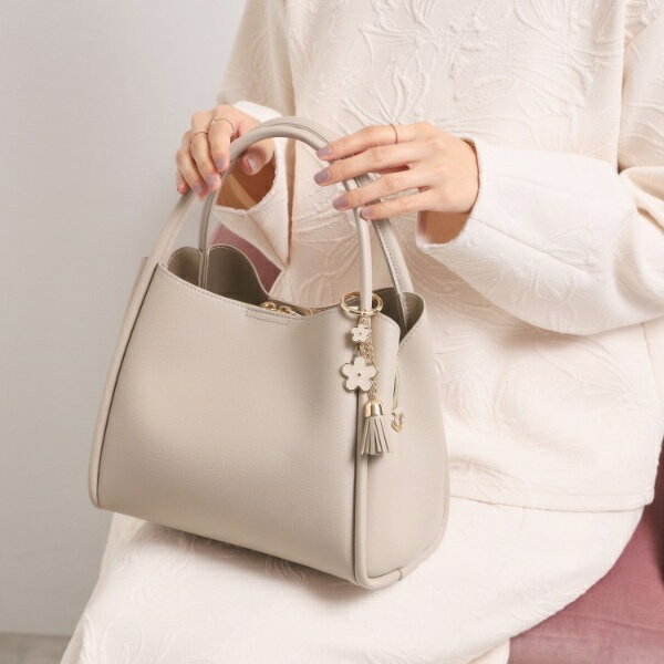 【2WAY】チャーム付きミニトート／イッツデモ（ITS'DEMO）