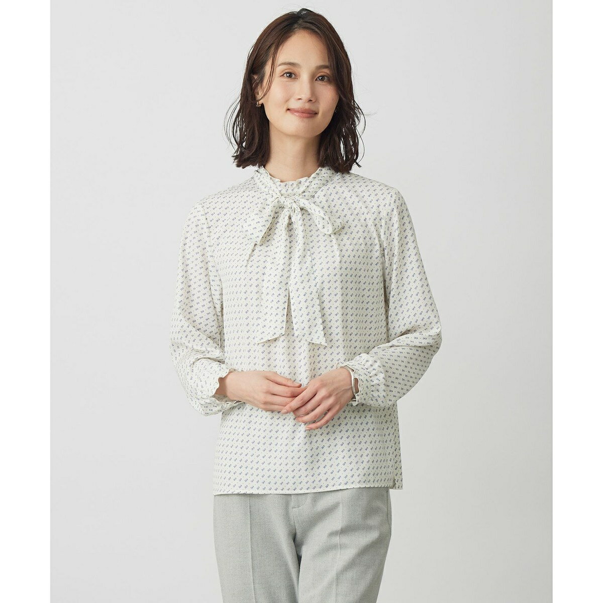 スエード幾何プリント ブラウス／J�