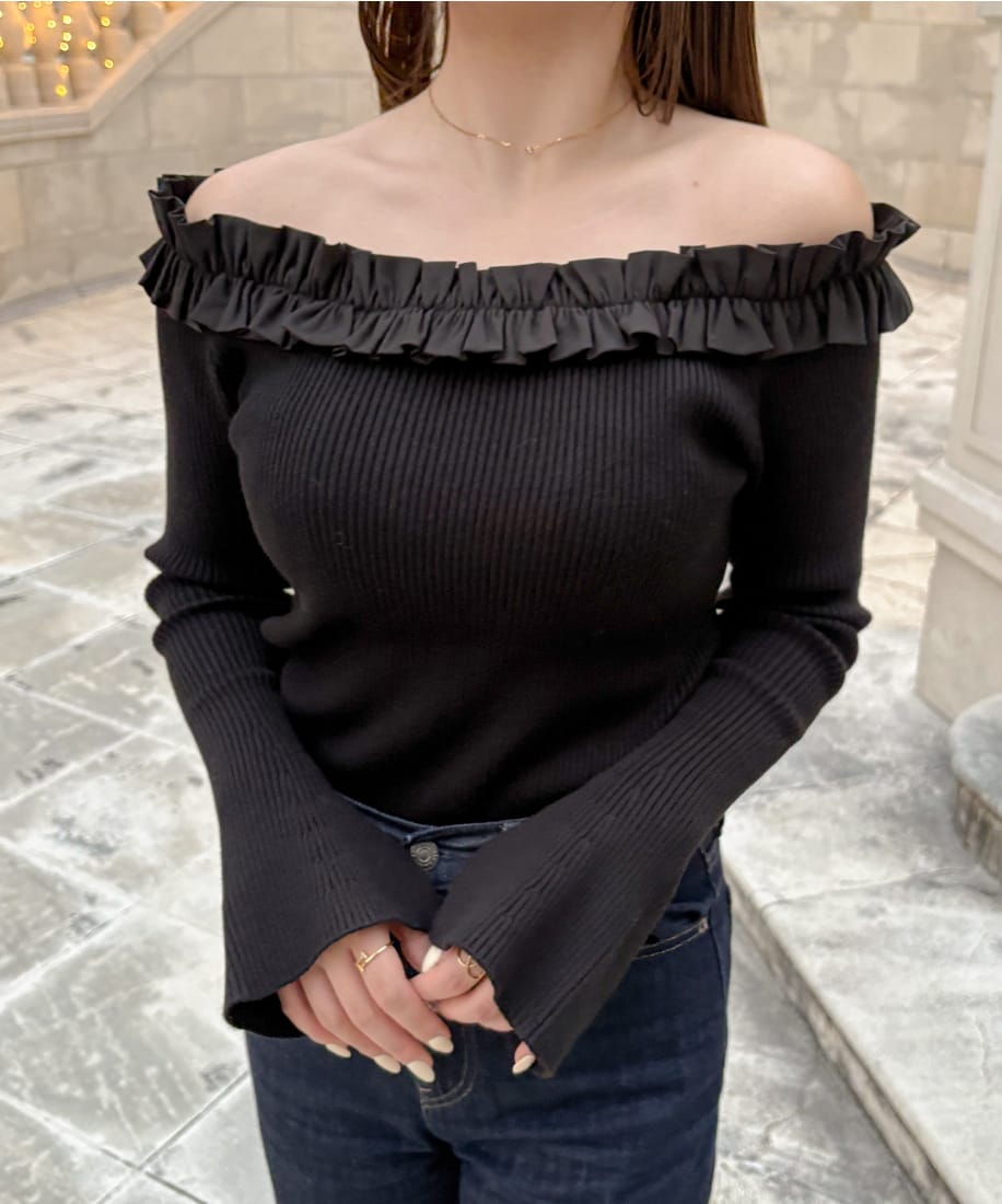 フリルニットトップス／ジュノア（JUNOAH）