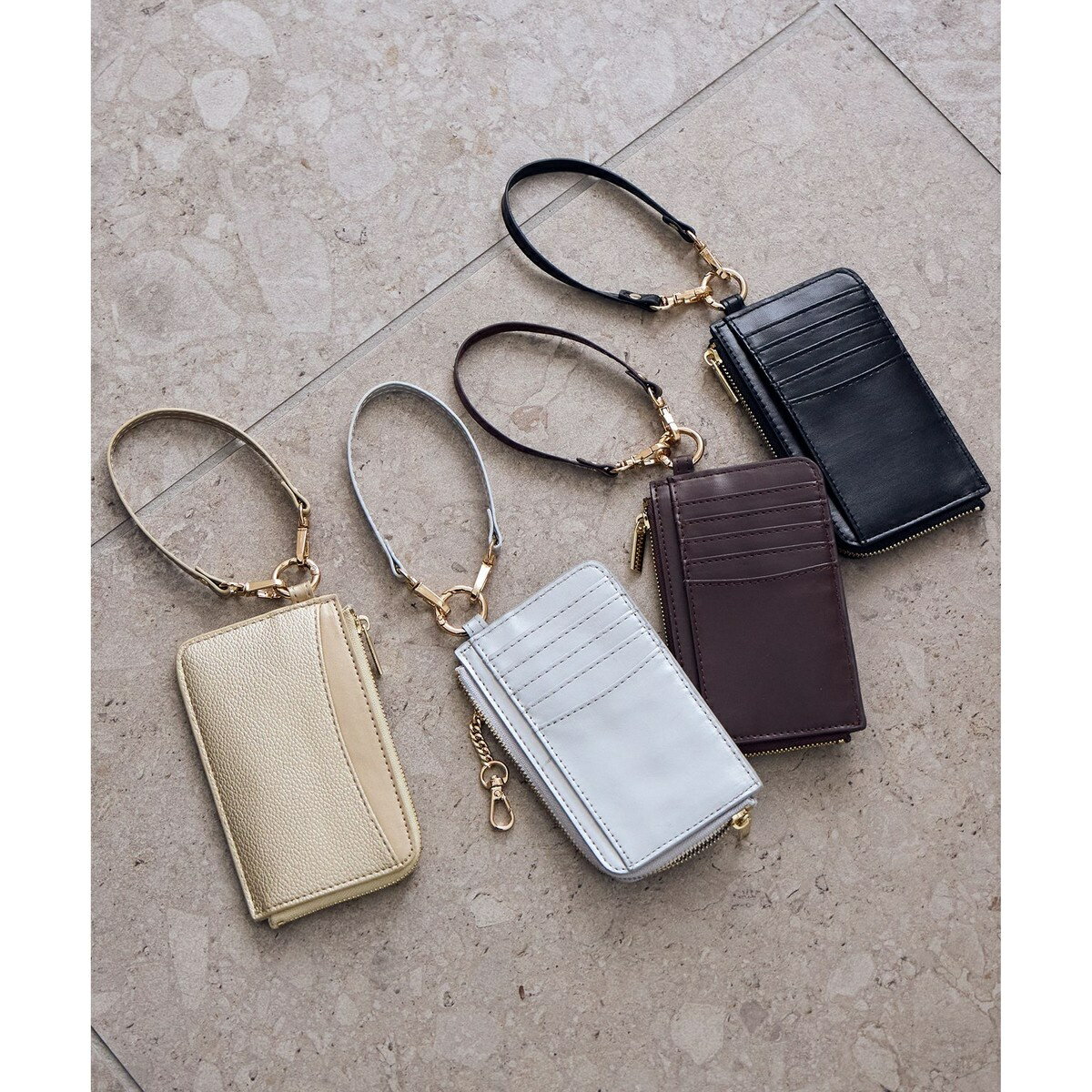 カラビナ付フラグメントケース／エニィ（ANY）