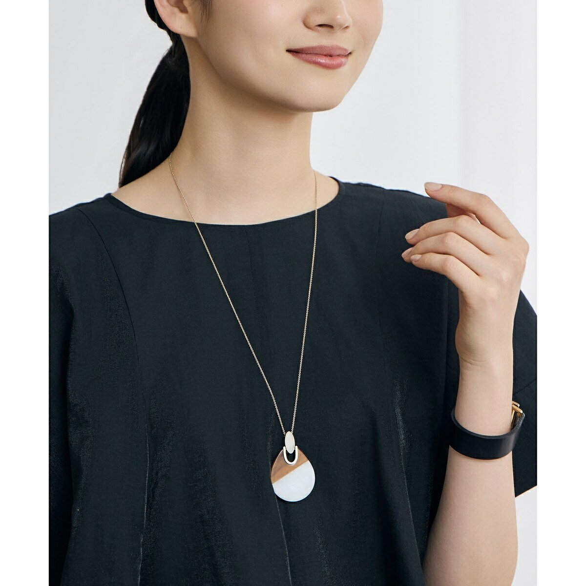 【カタログ掲載・ワンポイントアイテム】アクリルバイカラー ネックレス／自由区（JIYU-KU） 0101marui-13164207 丸井(マルイ)楽天市場店 サンプル画像2