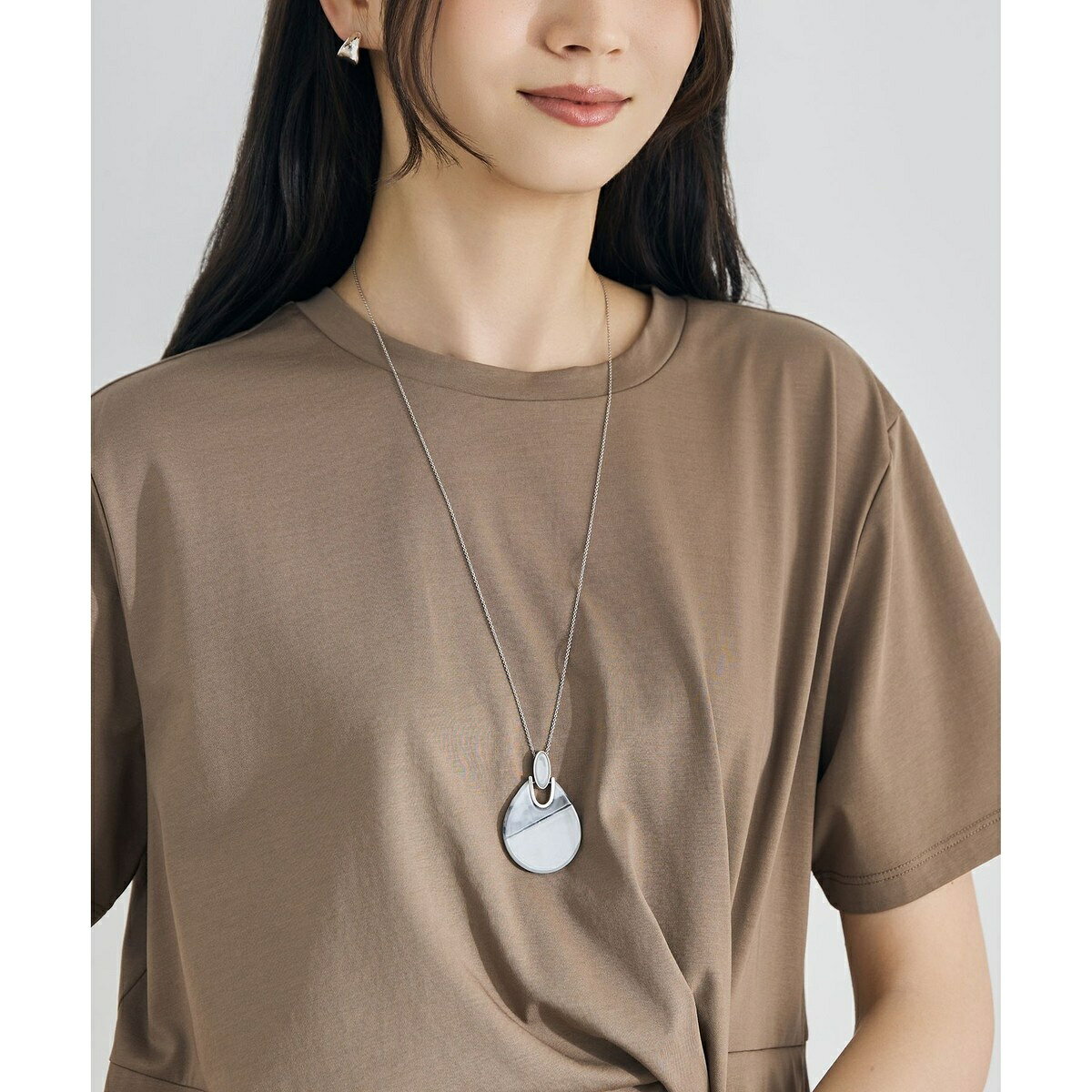 【カタログ掲載・ワンポイントアイテム】アクリルバイカラー ネックレス／自由区（JIYU-KU） 0101marui-13164207 丸井(マルイ)楽天市場店 パッケージ画像