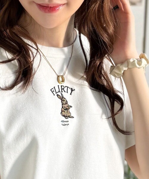 楽天市場】うさぎ（柄刺繍）（Tシャツ・カットソー｜トップス