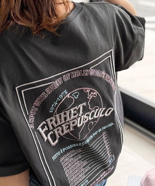 《JaVaジャバコラボ》背中で語る。綿100％バックグラフィック刺繍Tシャツ（半袖）／クラシカルエルフ（Classical Elf）