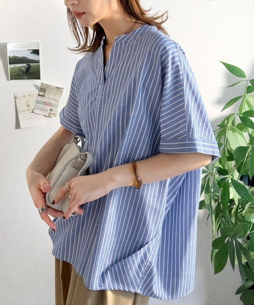 楽ちんな着心地×さらっとした肌触り。きれい見えも叶う。リネン混バンドカラースキッパータックブラウス／クラシカルエルフ（Classical Elf）
