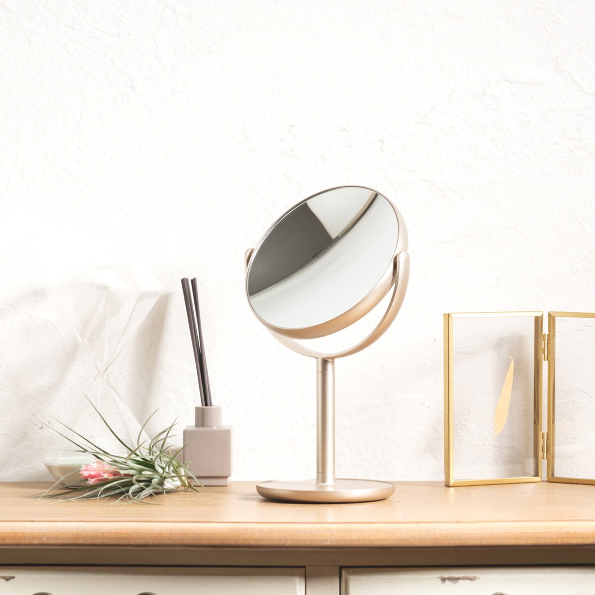1×・2× Double-Faced Stand Mirror ／ホリウチミラー（HORIUCHI MIRROR）