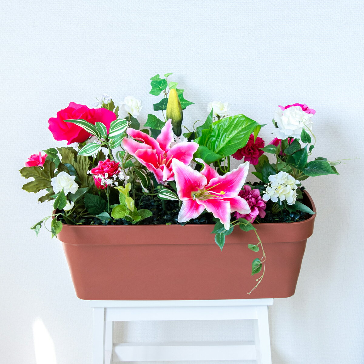 造花プランター フラワープランター フラワーアレンジメント フェイクグリーン 店舗装飾 ディスプレイ パチンコ店 工事現場 住宅展示場 モデルハウス ショールーム ミックス マルチカラー/PF831-LB 造花プランター(バラ・カサブランカ):Aプ