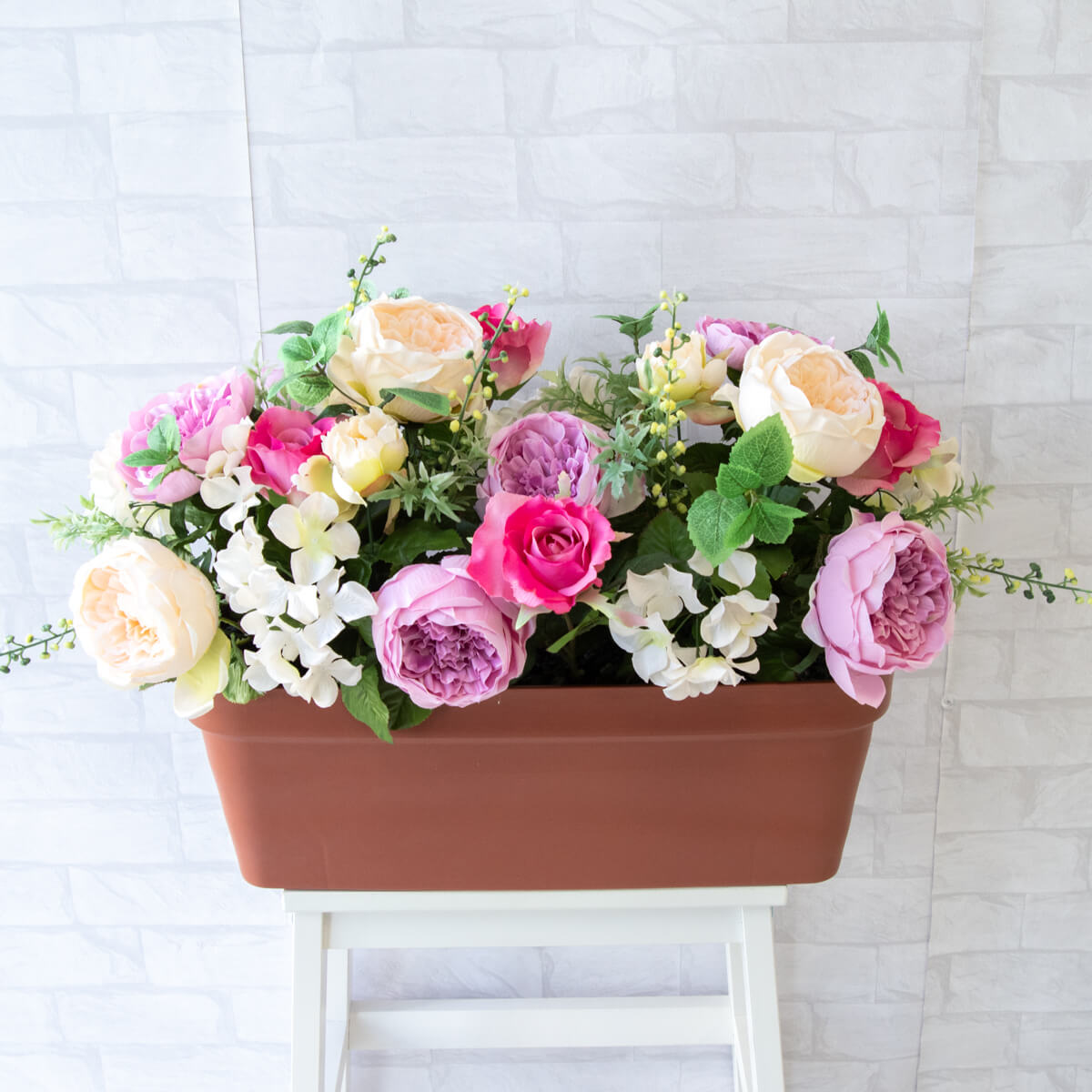造花プランター フラワープランター フラワーアレンジメント フェイクグリーン 店舗装飾 ディスプレイ パチンコ店 工事現場 住宅展示場 モデルハウス ショールーム 通年 ピンク/PF194-LB 造花プランター(キャベッジローズ/ピンク)