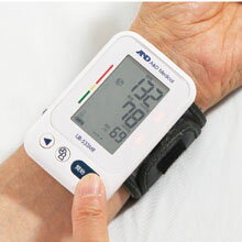 長期10年保証　手首式血圧計