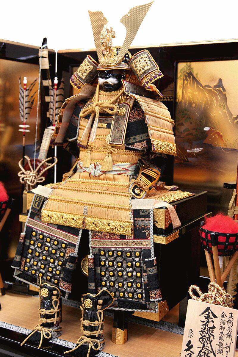 五月人形 久月 鎧平飾り 鎧飾り 高床飾り 金小札 正絹緋縅 15号 五月人形 久月 鎧平飾り 鎧飾り 高床飾り 金小札 正絹緋縅 15号