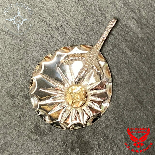 Rakuten - ポイント2倍!!ファーストアローズ K18付 放射線彫りグラブメタル 35Φサイズ ペンダントトップ FIRST ARROWS p-729
