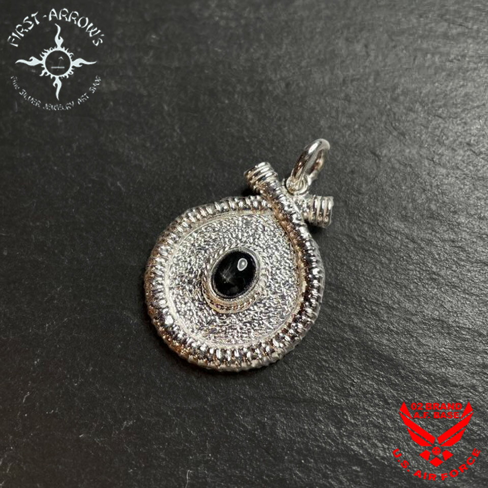 ポイント2倍!!ファーストアローズ ブラックスター付 ブランチメタル Mサイズ ペンダントトップ FIRST ARROWS p-804