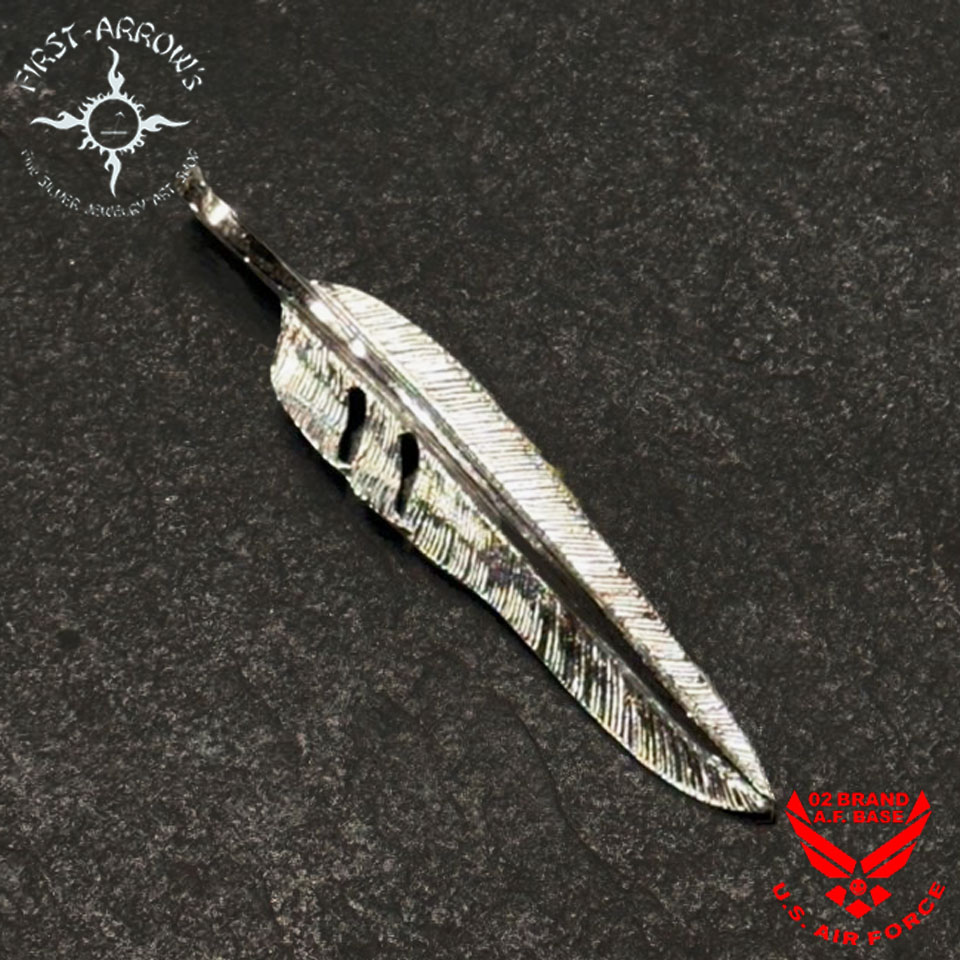 ポイント2倍!!ファーストアローズ プラチナ KAZEKIRIフェザー Mサイズ ペンダントトップ FIRST ARROWS p-822