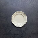 新商品 貫入釉【 はちりん 8角小皿 10cm Sサイズ 】【 ミモザ 】 アイボリー系 貫入 クラック模様 レリーフがオシャレ デザートプレート カヌレ皿 おつまみ 漬物皿 薬味皿 洋風居酒屋 カフェ食器 料理教室 パン教室 結婚祝い 新築祝い