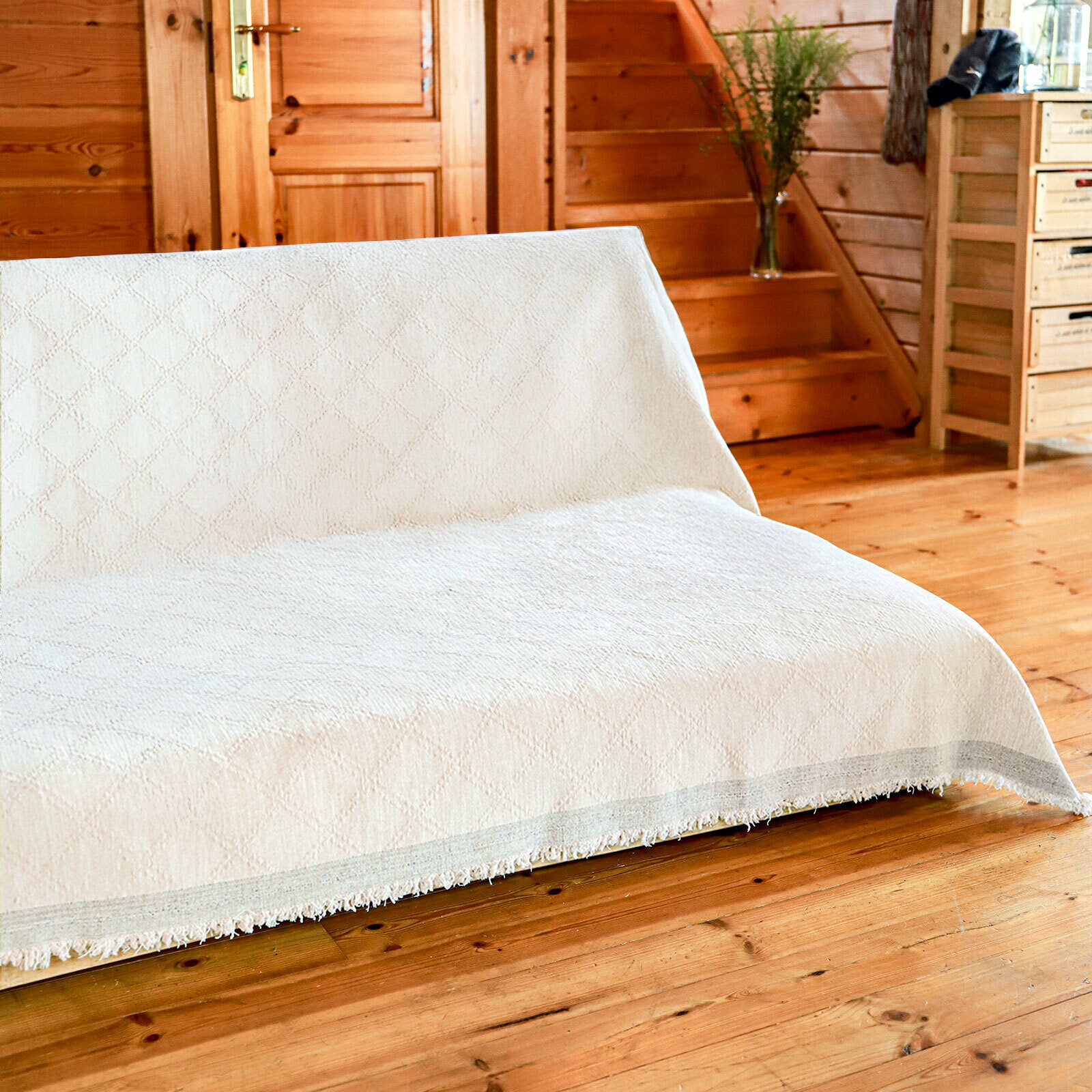 【ソファの汚れもう怖くない！】ピタッとずれにくい 撥水 マルチカバー ソファーカバー 北欧風 ベージュ 犬猫対策 食べこぼし 130×180cm/180×230cm Ouchi+Design