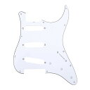 Musiclily Pro 62年式 11穴ストラトキャスター用ピックガード日本製Fender Japan Stratストラトエレキギター用 、ホワイト3P