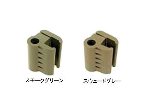 ■入数 1個 ■メーカー リクシル(LIXIL) ■型番(カラー) KGV23110A (スウェードグレー) KGV38110B (スモークグリーン) KGV39110A (2色アンティックG) ■販売時期 スウェードグレー 〜2004年12月 スモークグリーン 〜2002年10月 2色アンティックG 〜2004年12月 ■対象門扉 高級アルミ鋳物シリーズ シャトーブリアンH:14 スフレ ベーラム 鳳翠 ポメール マレブ 楊樹 リエージュ ルポーゼ ■対象錠 高級ロックB、C錠 ■内容物 本体 M8フランジボルト ■備考 メーカー在庫限りの商品です。 予告なく販売終了となる場合がございます。 ■関連商品 ヒンジキャップ φ30 ボルトキャップヒンジA・B(上) LIXIL KGV□23/38/39110A/B ボルト付 TOEX