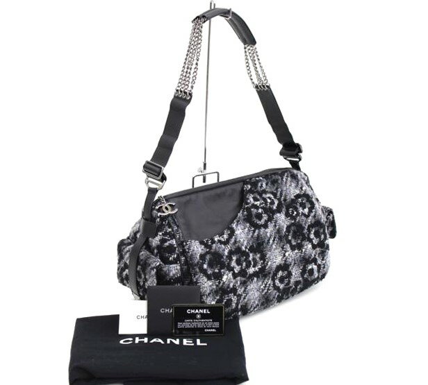 【CHANEL】シャネル ショルダーバッグ カメリア ツイード レザーショルダー シルバー金具 ココ ...