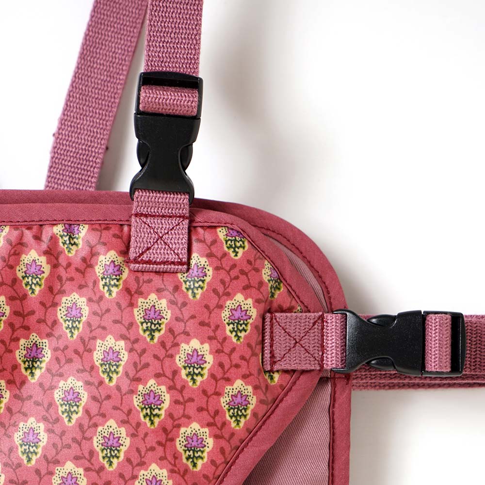 10mois ディモワ 公式ショップ レビューを書くと500円クーポンプレゼント Souleiado ソレイアード チェアベルト ピンク 落下防止 赤ちゃん 日本製 ベビー補助イスベルト 椅子 撥水加工 メーカー公式 イス Pvc加工