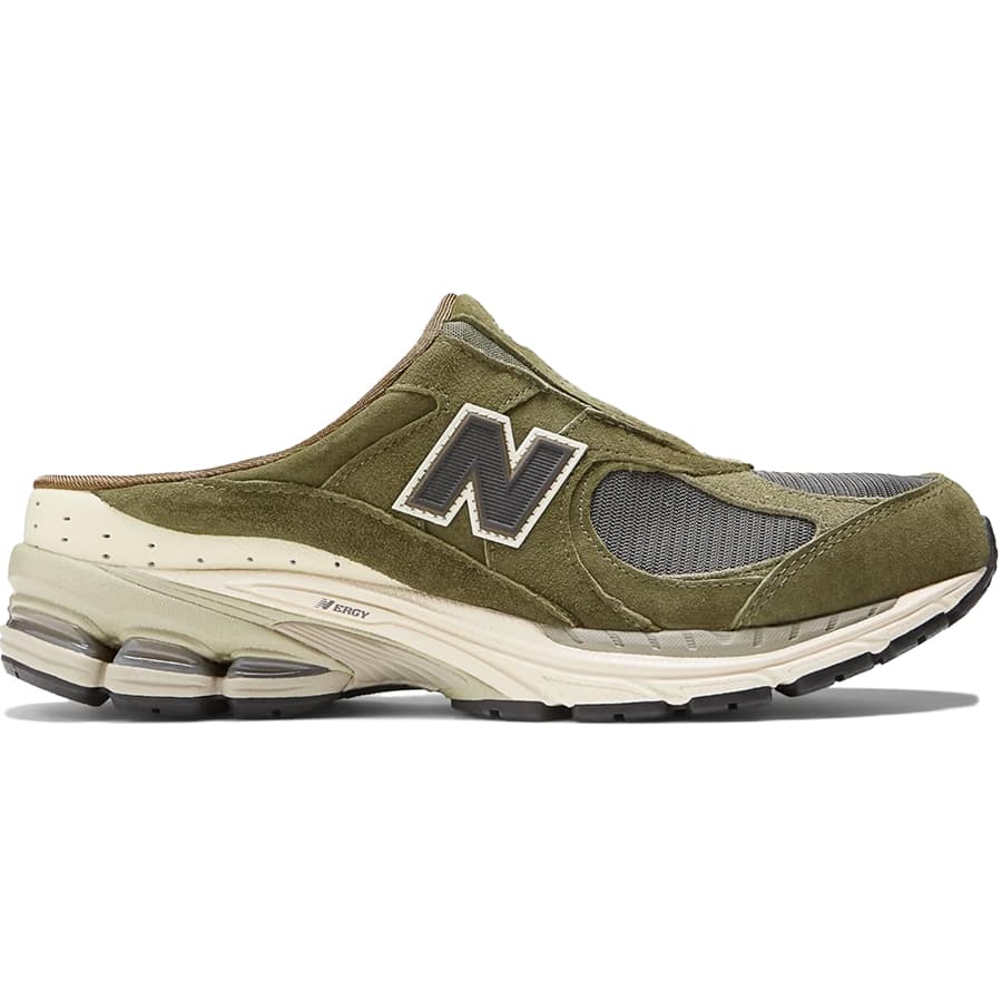 NEW BALANCE j[oX SNEAKERSNSTUFF X 2002R MULE 'GOODS FOR HOME' Xj[J[YGX^bt ~ 2002R ~[ 