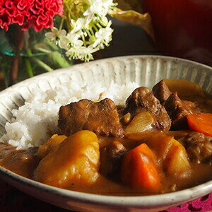 【敬老の日ギフト】A5等級霜降りカレー肉 300g s