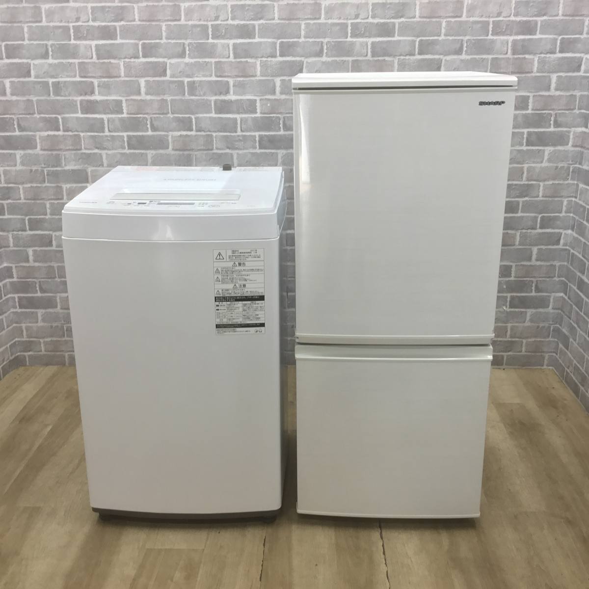 家電セット 2点セット シャープ 冷蔵庫 137L 東芝 洗濯機 4.5kg 【中古】