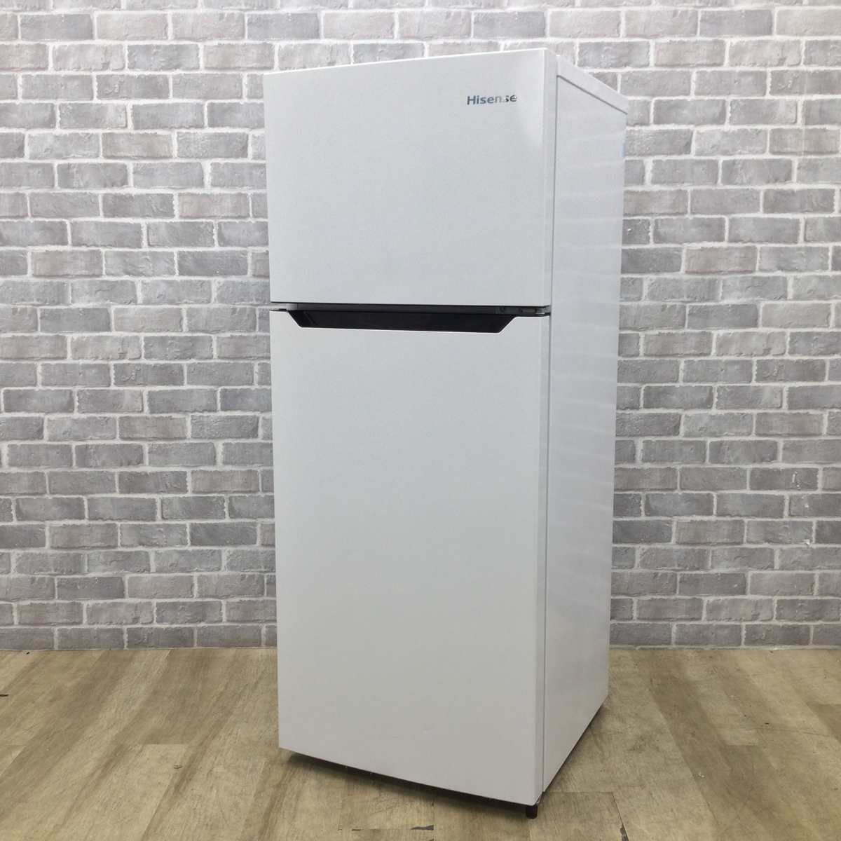 ハイセンス 冷蔵庫 2ドア 120L 右開き ホワイト HR-B1201 2017年製 【中古】