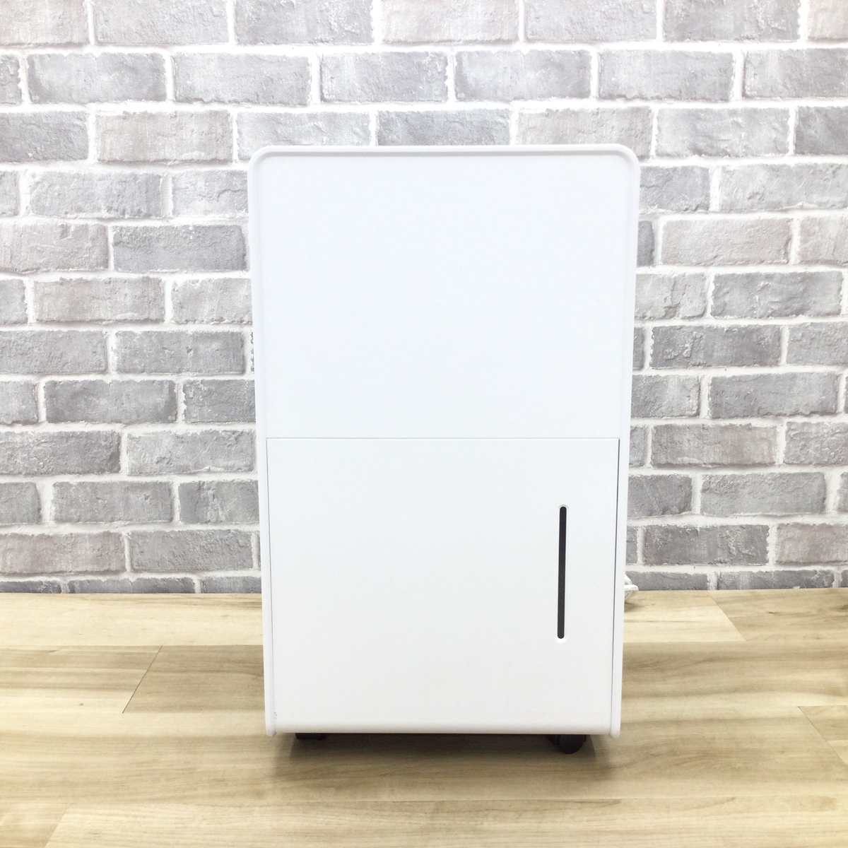 山善 コンプレッサー式 除湿器 6.0L YDC-H60(MW) 2024年製 【中古】