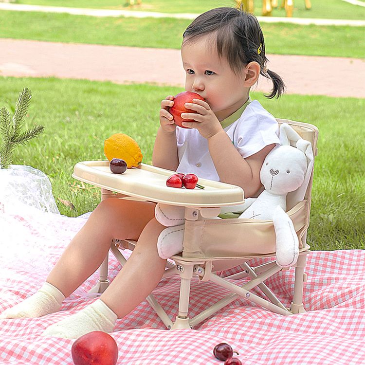 送料無料 ベビーチェア 折りたたみ ピクニック ベビーチェア ローチェア テーブル付き キッズ ポータブル テーブルチェア 赤ちゃん 幼児 椅子 屋内 アウトドア 赤ちゃん用 出産祝い 離乳食 食事チェアー プレゼント 旅行 便利グッズ 幼稚園 保育園 出産祝い
