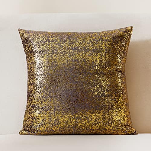 【クッションカバー 45x45cm 2枚セット｜洗える高級感のあるクッションカバーで、インテリアをもっとおしゃれに。】 概要説明：クッションカバーはベルベット素材にメタリックプリント加工を施し、北欧風のデザインでインテリアを演出します。ファスナー付きで取り外しやすく、洗濯可能で衛生的です。ソファー用として、お部屋の雰囲気を簡単に変えることが可能です。 ターゲットや使用シーンも含める ● 商品の特長 ● 洗える 洗濯可能なので、汚れても安心してご使用いただけます。 ● 耐久性 ベルベット素材と箔押し加工により、耐久性が優れているため、長くご愛用いただけます。 ● デザイン性 メタリックプリントが施されており、キラキラとした質感が魅力です。 ● 素材 ・ベルベット素材 ・メタリックプリント加工 ● サイズ ・サイズ：45cm × 45cm（1枚） ● こんなシーンにおすすめ ・インテリアを飾る ・ソファーの上に置く 高品質なクッションカバーで、お部屋の印象を劇的に変えることができます。 洗濯可能で衛生的、北欧風のデザインが魅力。 送料無料でお届けしますので、ぜひご検討ください。 ご注意： ・本商品はクッションカバーのみの販売です。中身のクッションは含まれておりませんので、あらかじめご了承ください。 ・サイズは手作業のため誤差が生じる場合があります。 ・モニターにより色味が異なる場合があります。色: キャメル色: グリーン色: グレーブルー色: コーヒー色色: ゴールド色: ダークグレー色: ネイビー色: パープル色: ベージュ色: レッド