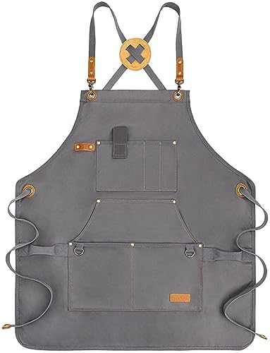 【メンズワークエプロン 撥水・防汚加工 厚手キャンバス メンズ用 キャンプ ガーデニング DIY アウトドア 多機能 大容量｜多機能ポケットと撥水加工で使い勝手抜群！アウトドアにも最適なワークエプロン】 【商品名｜キャッチコピー】 本格的なワークエプロンで、DIYやガーデニング、キャンプなどさまざまなシーンで活躍します。撥水・防汚加工が施されており、汚れを気にせず長時間使用可能です。また、12ヶ所の収納ポケットとループが備わっており、作業道具を整理して収納できます。 ● 商品の特長 ● 多機能な収納設計 大ポケット×3、小ポケット×2、ループ×2、D字型バックル付きで、ペンチやスマホ、サングラスなどさまざまな道具を収納できます。 ● 撥水・防汚加工 厚手キャンバス生地に撥水・防汚加工を施しており、水や汚れに強く、清掃も楽です。 ● 肩紐の快適な着用感 背面に紐止めが付いており、着用時にズレやずり落ちを防止し、ストレスフリーに着用できます。 ● 素材 ・キャンパス生地 ・牛革（金具部分） ● サイズ ・サイズ：70cm × 74cm ● こんなシーンにおすすめ ・キャンプ ・ガーデニング ・DIY ・バーベキュー ・車・バイク整備 ・木工・工芸 メンズワークエプロンは、機能性とデザイン性を兼ね備えたアイテムです。撥水・防汚加工で汚れても安心、豊富な収納ポケットで作業効率もアップ。アウトドアやDIYなど、さまざまなシーンで活躍する多機能エプロンとして、ぜひご検討ください。 ご注意： ・サイズは手作業のため誤差が生じる場合があります。 ・モニターにより色味が異なる場合があります。色: グレー色: ネイビー色: ブラック色: ベージュ