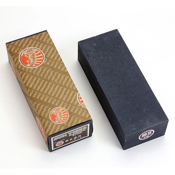 【送料込】 C石工用　細目　中硬 205×75×50 朝日虎