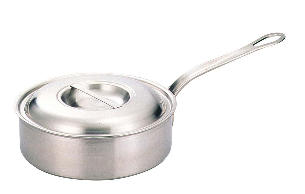 ●サイズφ192(mm)底径：150(mm)●内寸φ180(mm)深さ：65(mm)●重量：1.3kg●容量：1.5L●板厚：2.5(mm)●材質SUS444単層鋼●電磁調理器：200V●200V電磁調理器は非常にパワーがある為、鍋の変形防止・安全面からボリュームは中以下で、鍋の状態、内部の温度には細心の注意をお願いします。※商品画像はメーカー提供の代表画像を使用しております。複数掲載の画像でも、単品販売の場合がございます。サイズ・カラー・型番・付属品等は商品名・商品説明欄をご確認ください。※製造時期により、パッケージや商品の規格が異なる場合がございます。予めご了承ください。ご不明点などございましたらいつでもお気軽にお問い合わせくださいませ。