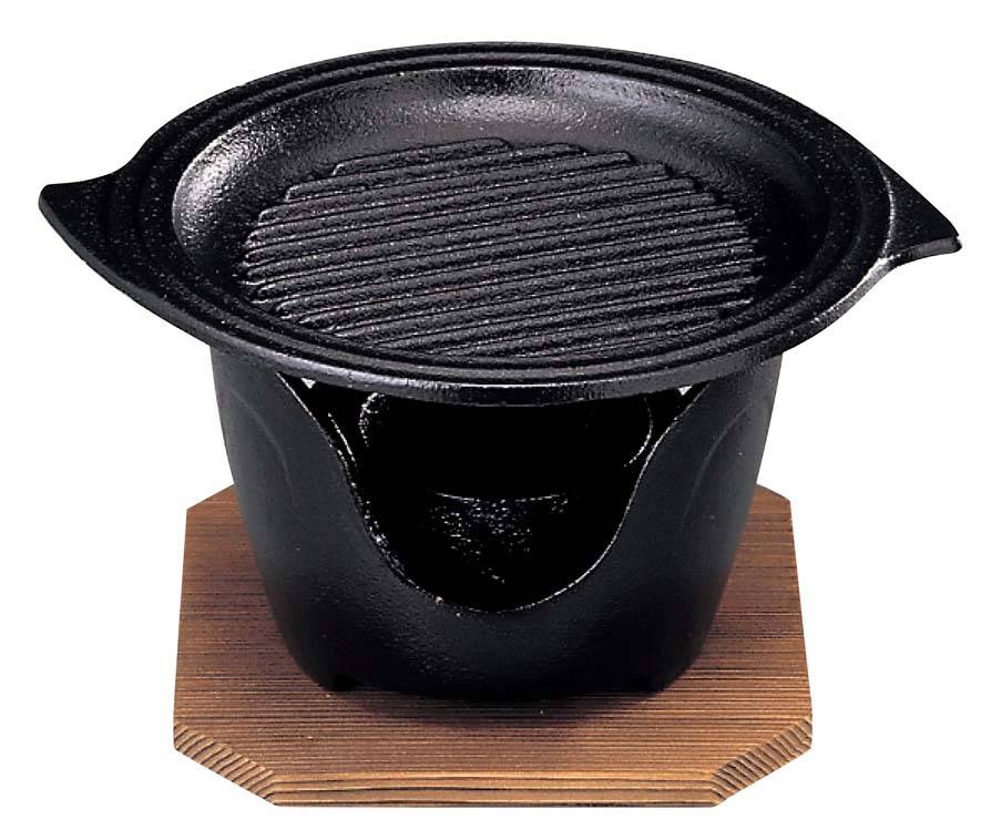 ●サイズ鉄皿：150×15(mm)コンロ：φ120×H85(mm)●重量：1.575kg●材質鉄木※商品画像はメーカー提供の代表画像を使用しております。複数掲載の画像でも、単品販売の場合がございます。サイズ・カラー・型番・付属品等は商品名・商品説明欄をご確認ください。※製造時期により、パッケージや商品の規格が異なる場合がございます。予めご了承ください。ご不明点などございましたらいつでもお気軽にお問い合わせくださいませ。