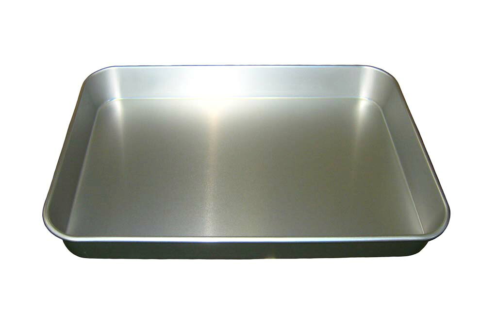 ●型番：Q-50●サイズ505×353×H63(mm)底：470×320(mm)●重量：720g●材質アルマイト※商品画像はメーカー提供の代表画像を使用しております。複数掲載の画像でも、単品販売の場合がございます。サイズ・カラー・型番・付属品等は商品名・商品説明欄をご確認ください。※製造時期により、パッケージや商品の規格が異なる場合がございます。予めご了承ください。ご不明点などございましたらいつでもお気軽にお問い合わせくださいませ。