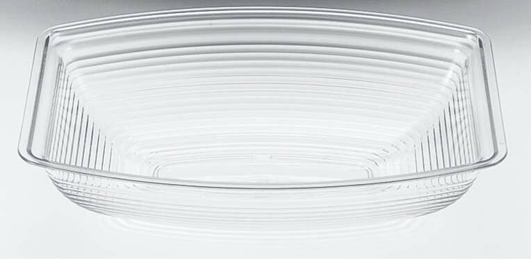 ●型番：RSB912CW135●サイズ229×308×H78(mm)底：145×65(mm)●容量：2.7L●材質ポリカーボネイト●洗浄機：不可●耐久性に優れたポリカーボネイト製です。●サラダボールの常識をこえた長角型のデザインは、サラダの盛り付けの他に、氷を入れてジュースなどの飲み物を冷やしてみたり多目的に使用できます。●丸みを帯びたなめらかな仕上りですから洗いやすくなっています。●クリスタルな輝きをするクリア、色彩を引き立てるブラック、ベーシックなホワイトの3色を用意しました。●リブ状の外面は、現代感覚に合った上品なデザインです。●内面はなめらかで洗浄も簡単です。※商品画像はメーカー提供の代表画像を使用しております。複数掲載の画像でも、単品販売の場合がございます。サイズ・カラー・型番・付属品等は商品名・商品説明欄をご確認ください。※製造時期により、パッケージや商品の規格が異なる場合がございます。予めご了承ください。ご不明点などございましたらいつでもお気軽にお問い合わせくださいませ。
