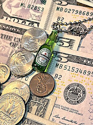 ミニキーホルダー Heineken BEER Bottle ハイネケンビール アメリカン雑貨 キーリング キーチェーン ミニキーホルダー Heineken BEER Bottle ハイネケンビール アメリカン雑貨 キーリング キーチェーン