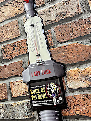 アメリカン雑貨 サーモメーター 温度計 AMERICAN THERMOMETER PLUG LADY LUCK レディラック 看板 店舗 ガレージ ディスプレイ ギフト プレゼント アメリカン雑貨 サーモメーター 温度計 AMERICAN THERMOMETER PLUG LADY LUCK レディラック 看板 店舗 ガレージ ディスプレイ ギフト プレゼント